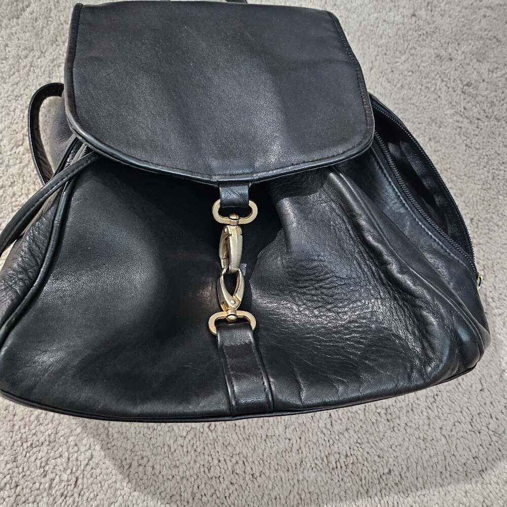 Saks Fifth Avenue black leather backpack-style purse  (very good condition)